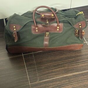 ORVIS Battenkill Vintage Canvas and Leather Travel Duffel Bag in Dark Green Rare